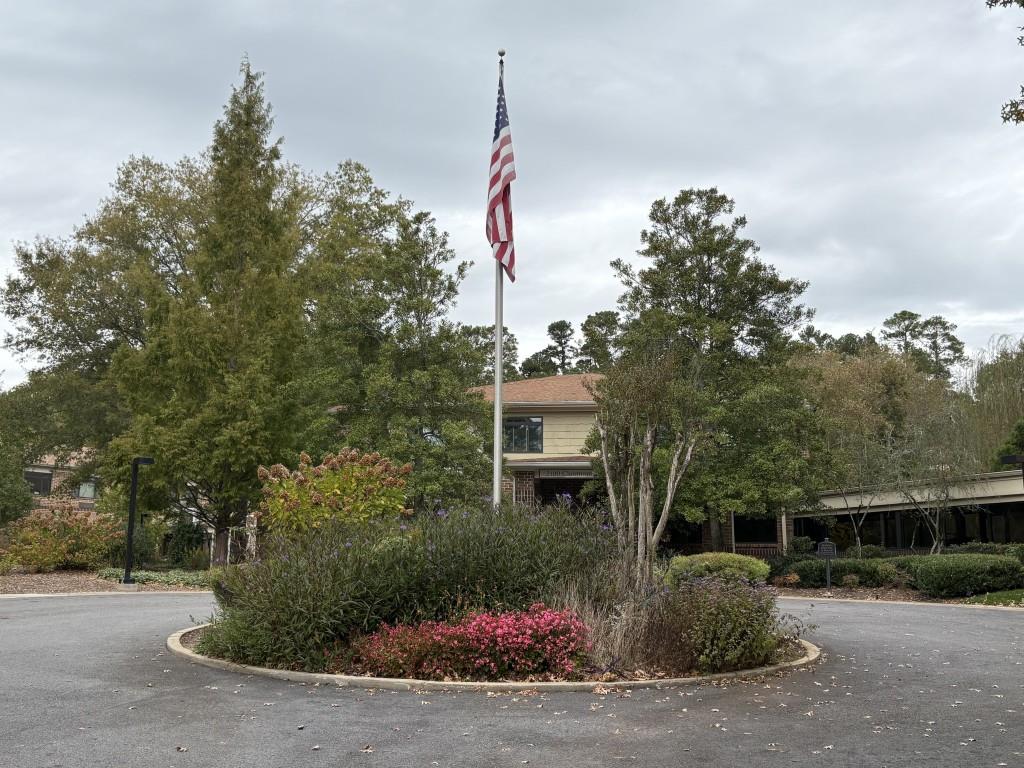 1800 Clairmont Lake 124