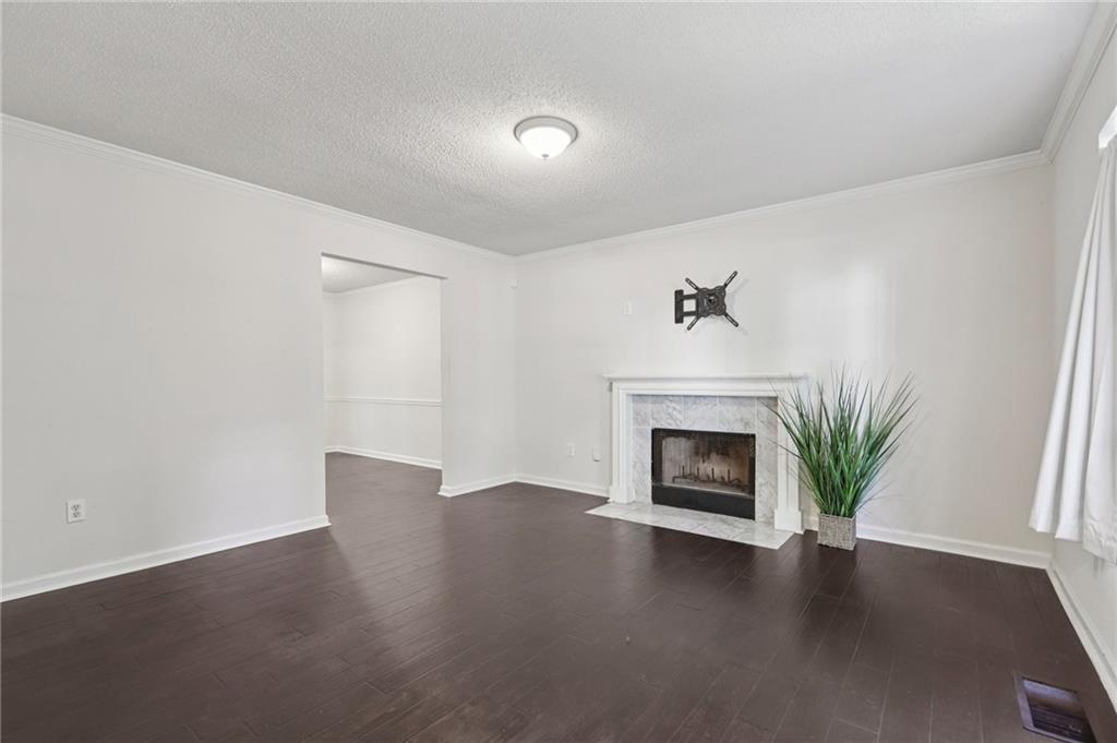 1948 SANDCREEK Drive SW