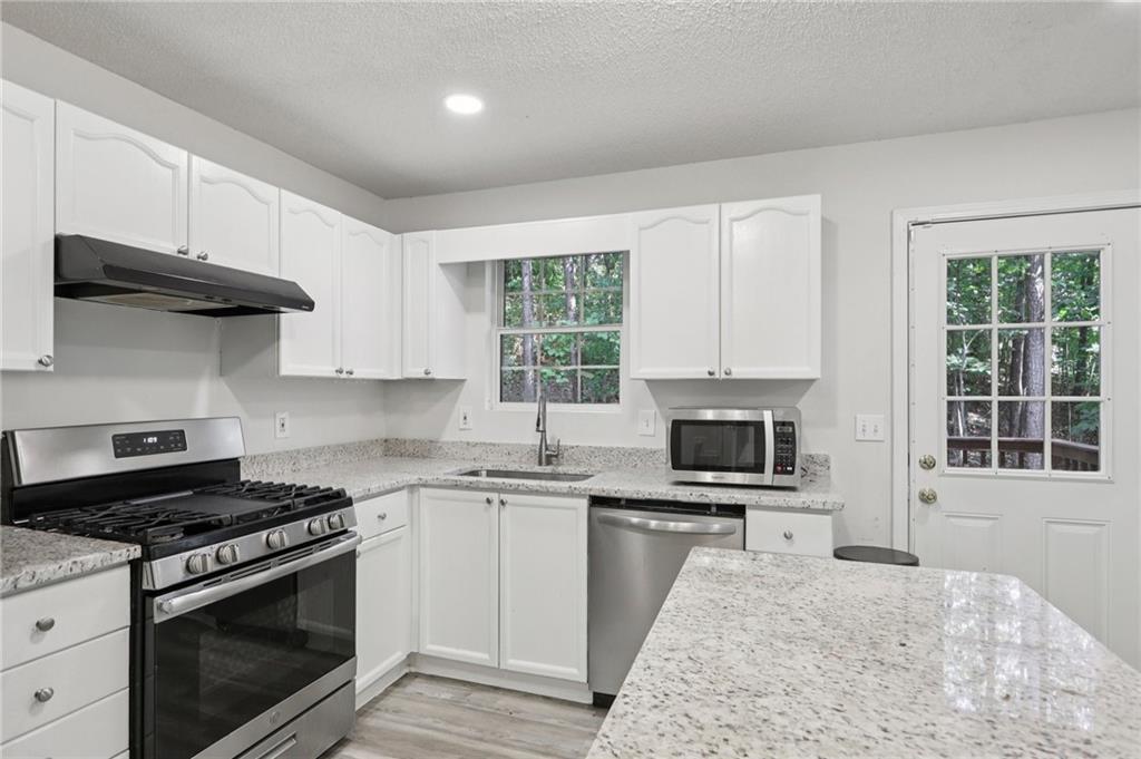 1948 SANDCREEK Drive SW