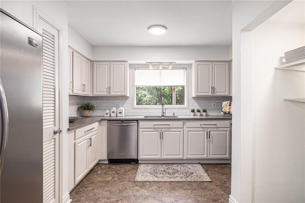 6172 Brookwood Road, Peachtree Corners, Georgia image 10