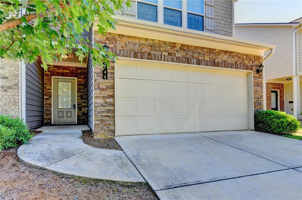 2744 Shetley Creek Drive