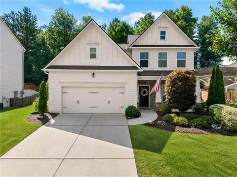 Homes For Sale - 6125 Boulder Gate Way<br/> Cumming, GA 30028