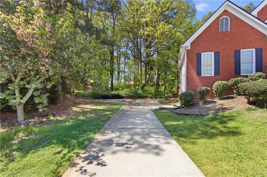 2255 Pinehaven Court SW