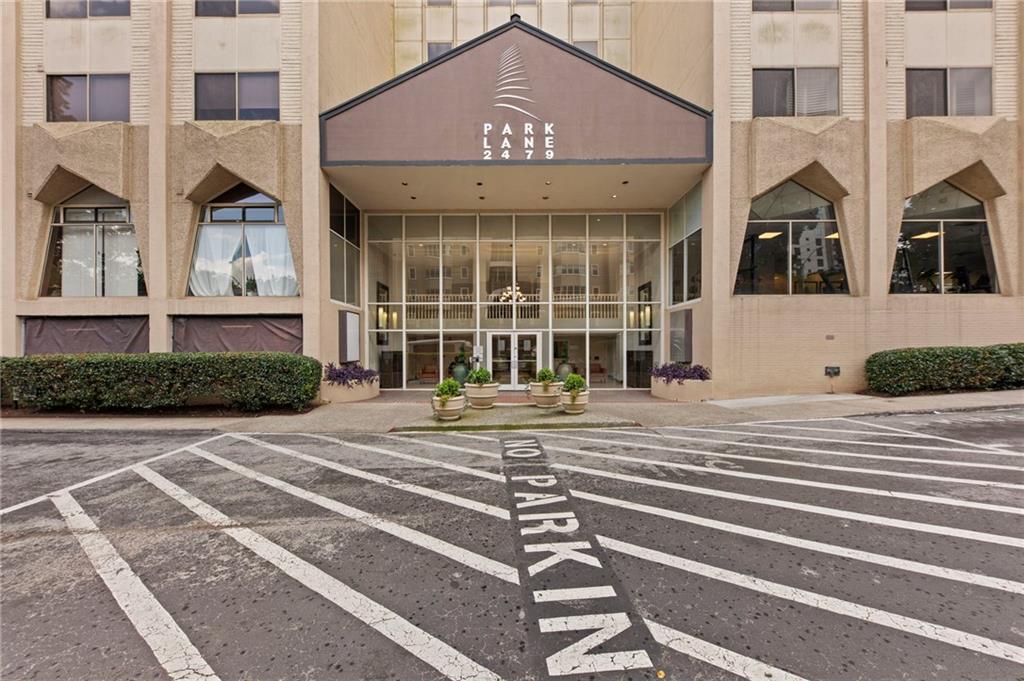 2479 Peachtree Road APT 1716