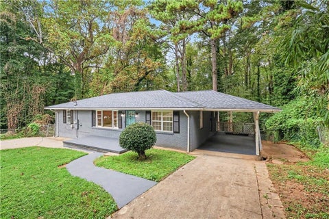 Homes For Sale - 1401 Plaza Avenue<br/> Atlanta, GA 30310