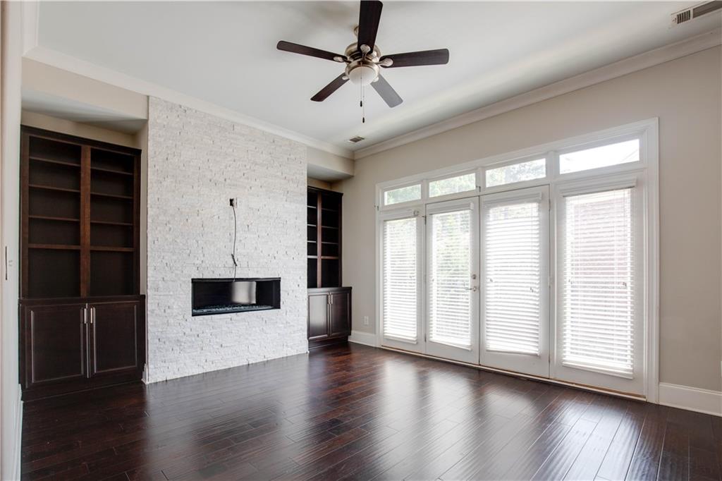 1959 Townsend Court NE 17