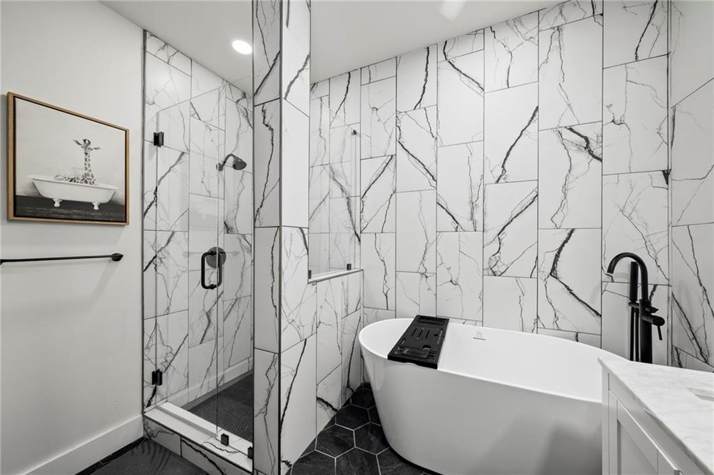 805 Peachtree Street NE 521