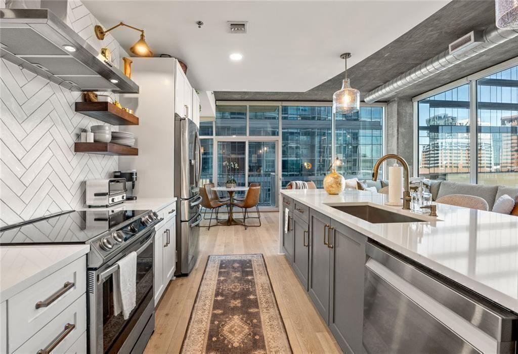 923 Peachtree Street NE 939