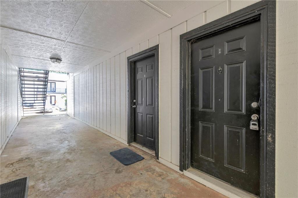 3597 Woodbriar Circle B