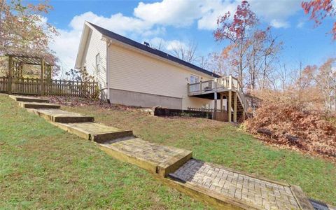 A home in Dahlonega