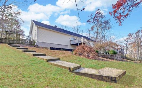 A home in Dahlonega