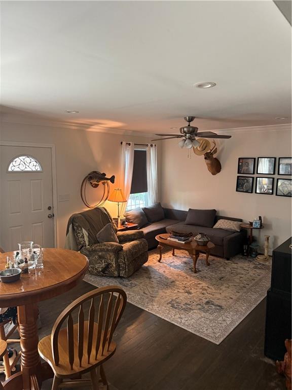 1100 Oak Knoll Terrace