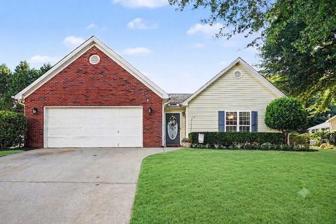 Homes For Sale - 283 Natchez Circle<br/> Winder, GA 30680