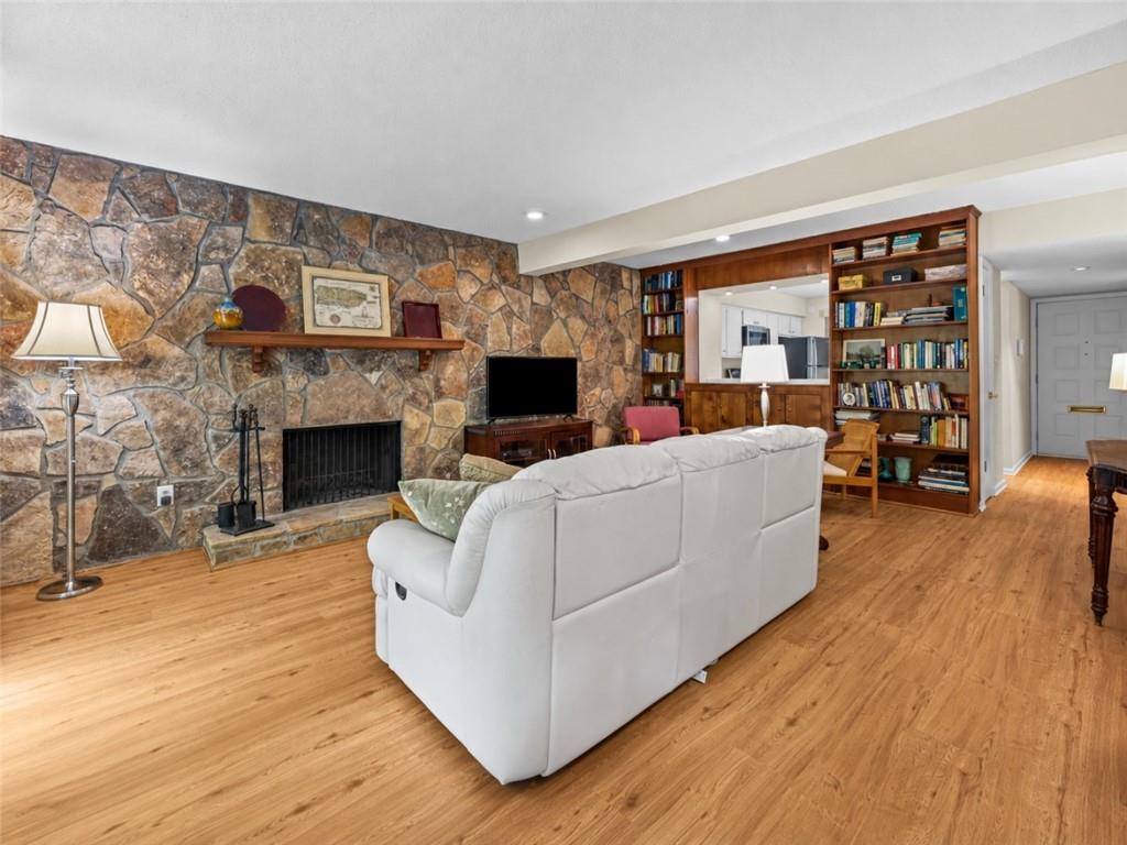 1237 Druid Knoll Drive NE