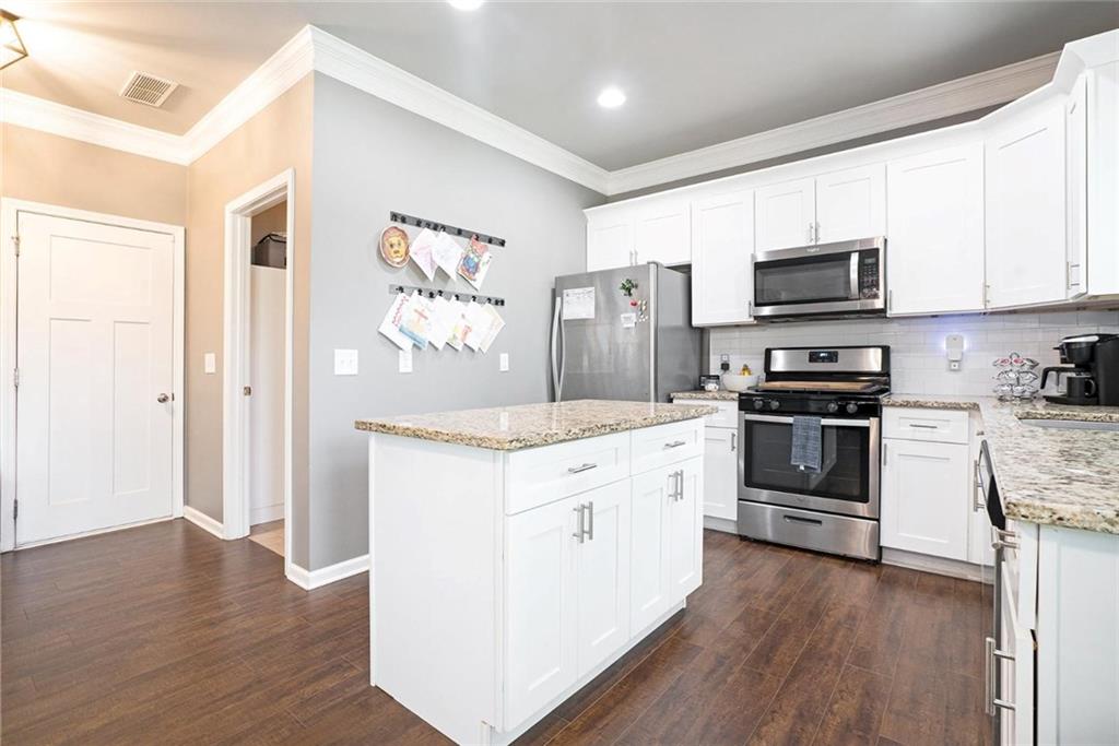 700 Larry Lane, Winder, Georgia image 3