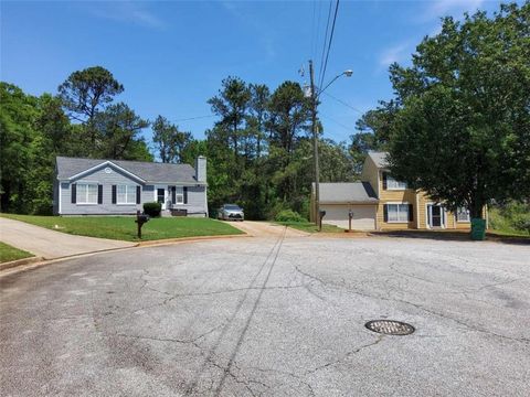 A home in Ellenwood