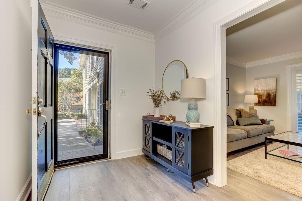 27 Mount Vernon Circle