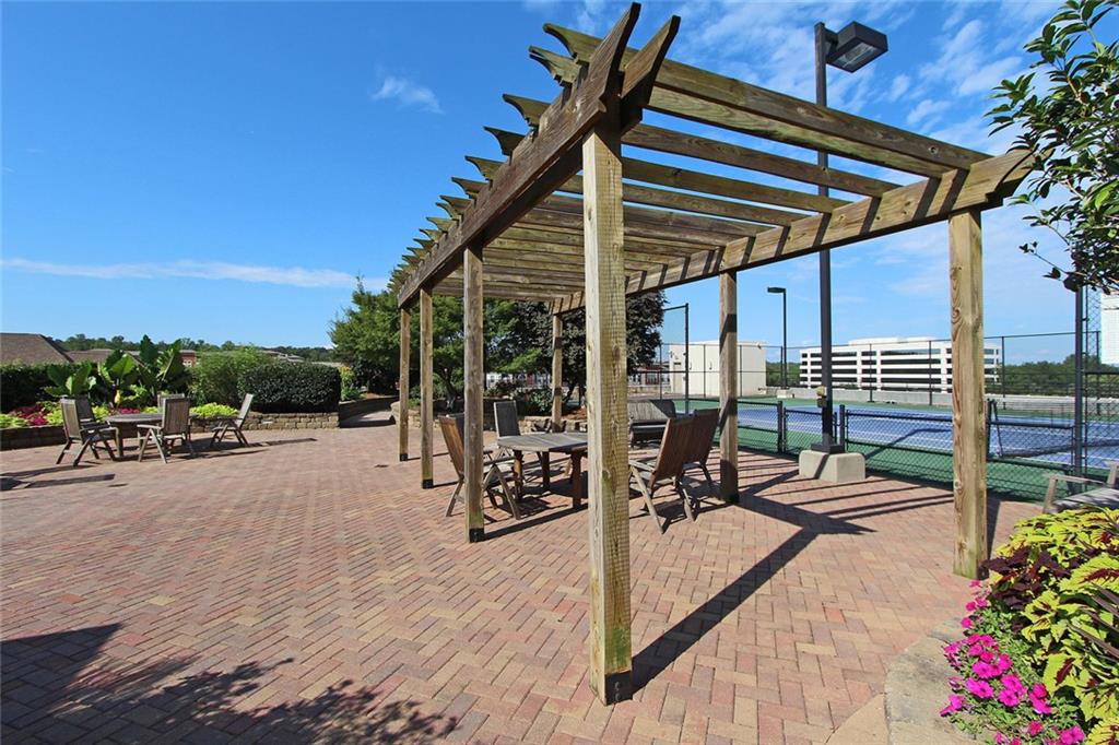 THE MANHATTAN - Residential