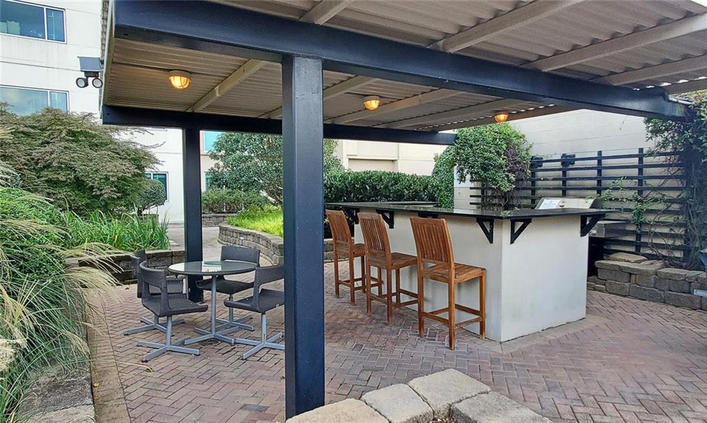 THE MANHATTAN - Residential