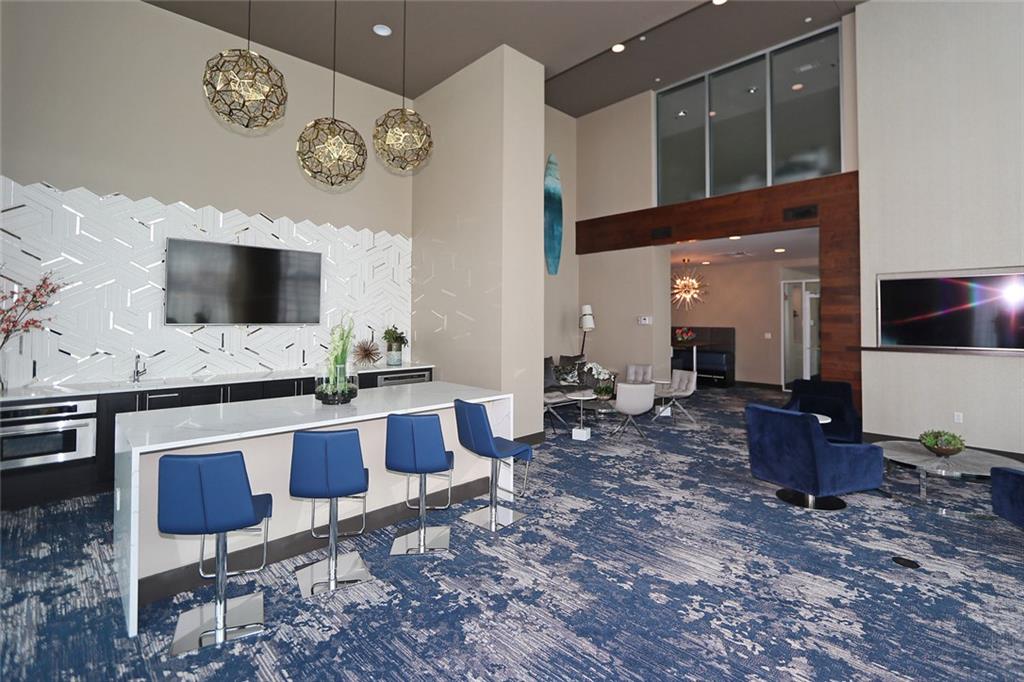 THE MANHATTAN - Residential