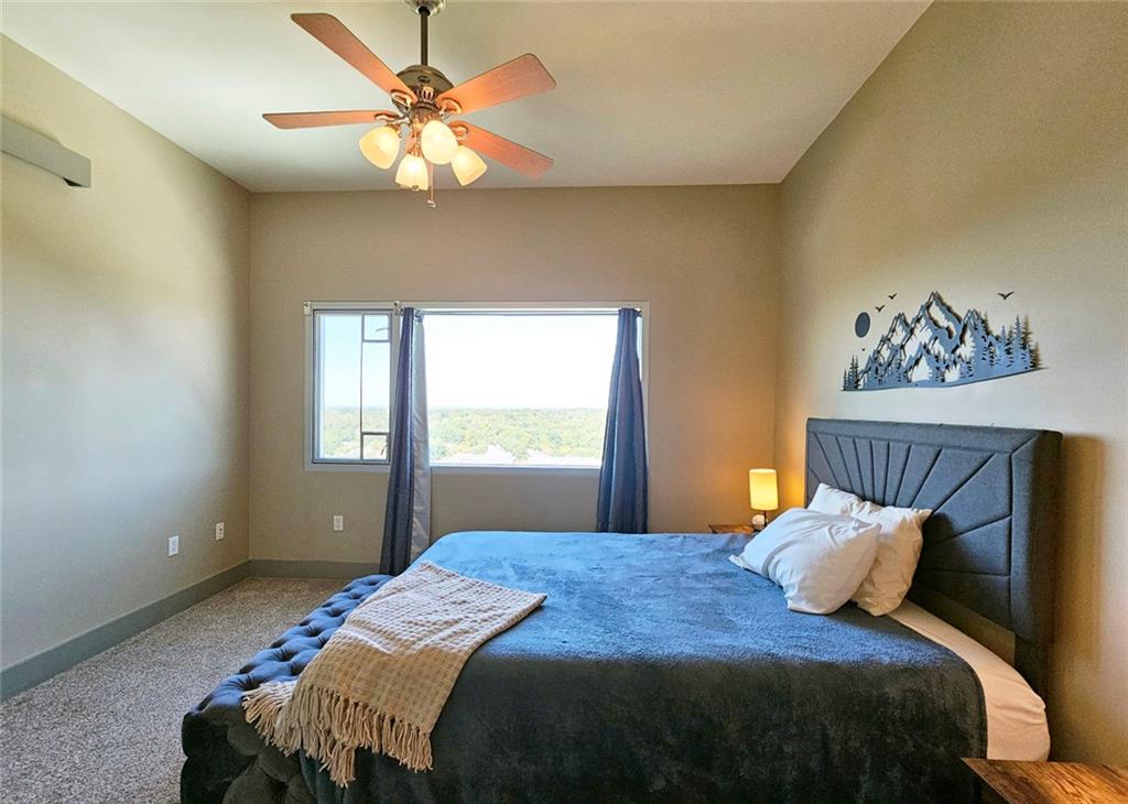 THE MANHATTAN - Residential