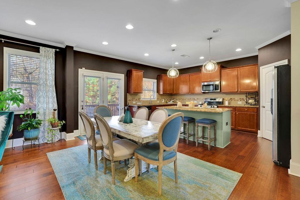 1320 Newbridge Circle