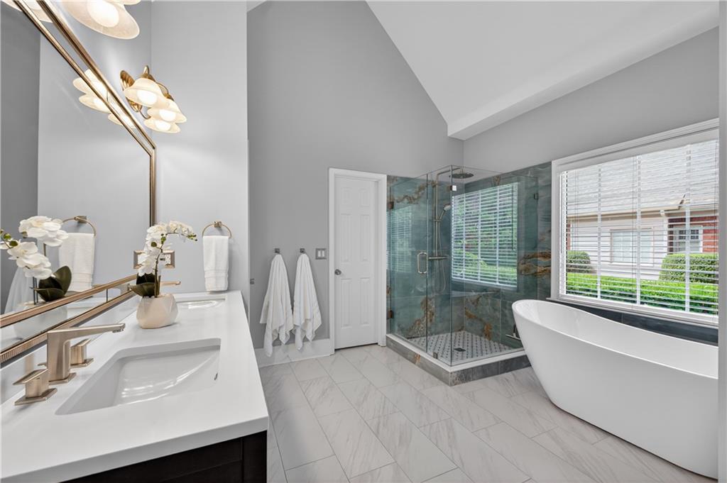 6545 Wedgewood Chase