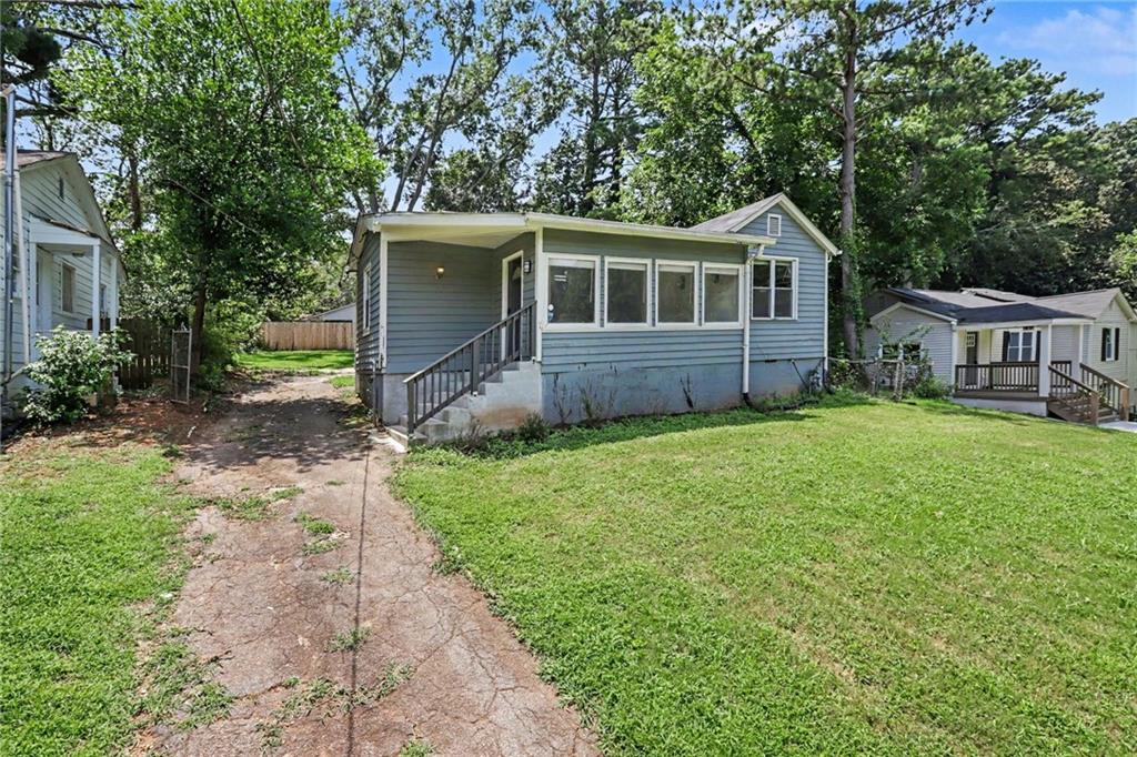 3465 Glen Road