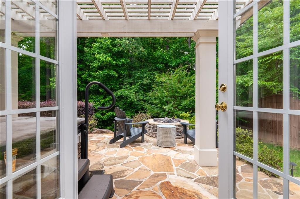 708 Waveland Drive