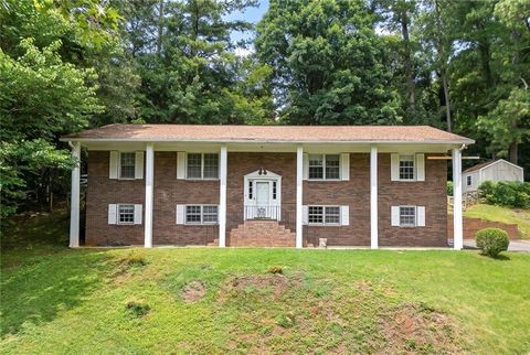 Homes For Sale - 279 Heck Road<br/> Cobb County, Kennesaw, GA 30144