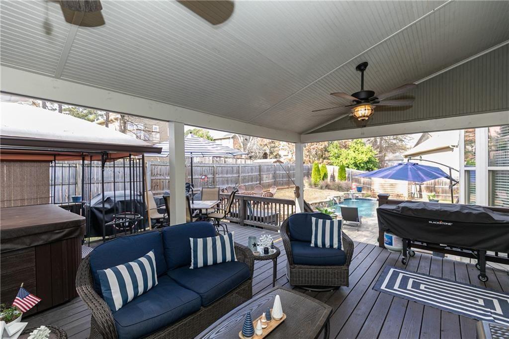 4855 Rockford Ridge Drive