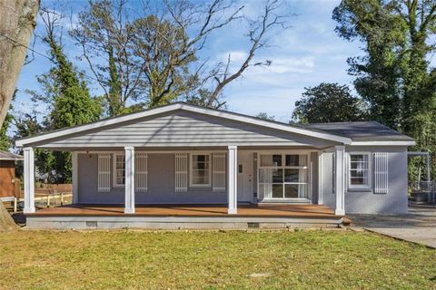 Homes For Sale - 4810 Bartlett Road<br/> Forest Park, GA 30297