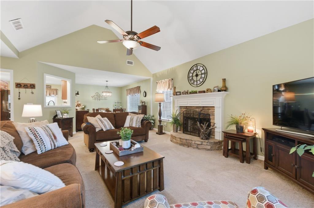 7085 Shady Oak Lane