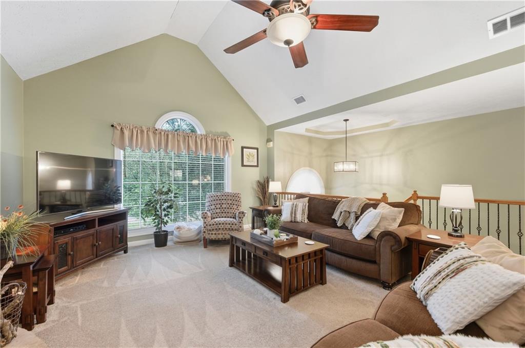 7085 Shady Oak Lane