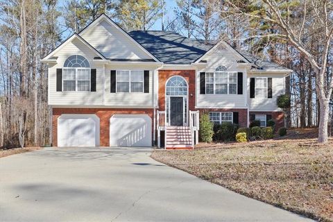 A home in Powder Springs