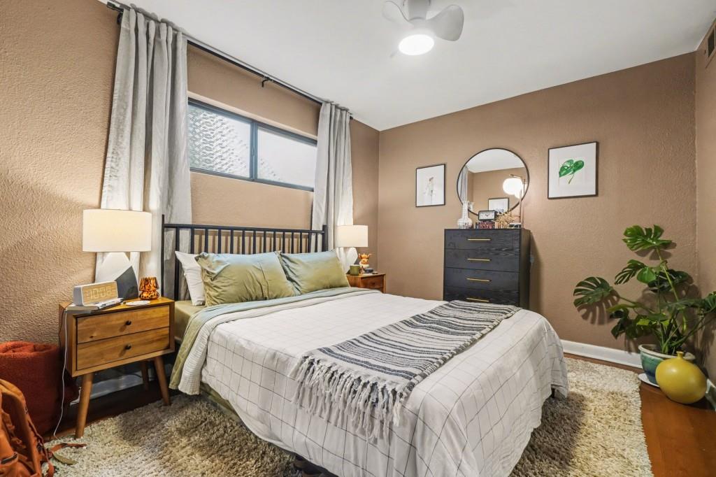 1355 Euclid Avenue NE 26