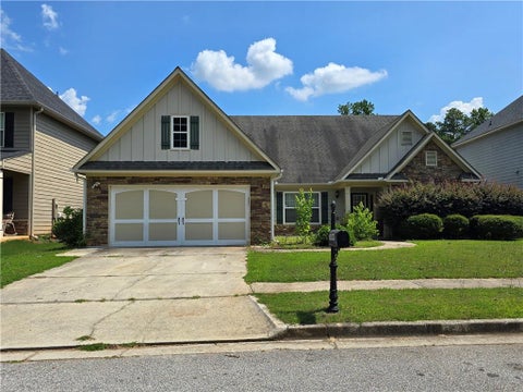 Homes For Sale - 3464 Pinegate Trail<br/> Snellville, GA 30039