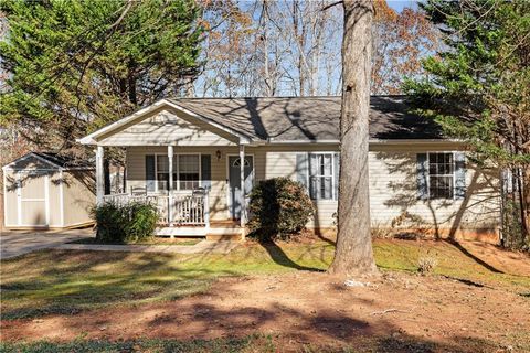 A home in Dawsonville