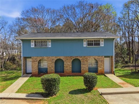 Multifamily For Sale - 1069 Laurel Lane<br/> Conyers, GA 30012