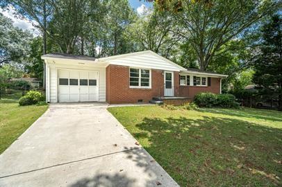 Come step inside this beautiful home in the heart of Smyrna! It is a meticulously maintained 2 bed 1 bath that provides ample space inside and out! Home features brand new paint, hard wood floors, large dining room, and a spacious living room great for hosting. The outside offers abundant area perfect for recreation. Backyard is fenced and ready for your furry friends.
Qualifying criteria: all persons over 18 years old must apply, 600+ credit score, no bankruptcies or evictions in the past 7 years, 3x monthly rent in gross income