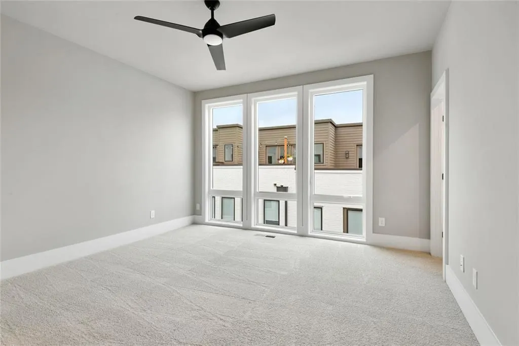 Atlanta, Georgia 30316, United States, 3 Bedrooms Bedrooms, ,4 BathroomsBathrooms,Residential,Active,192686