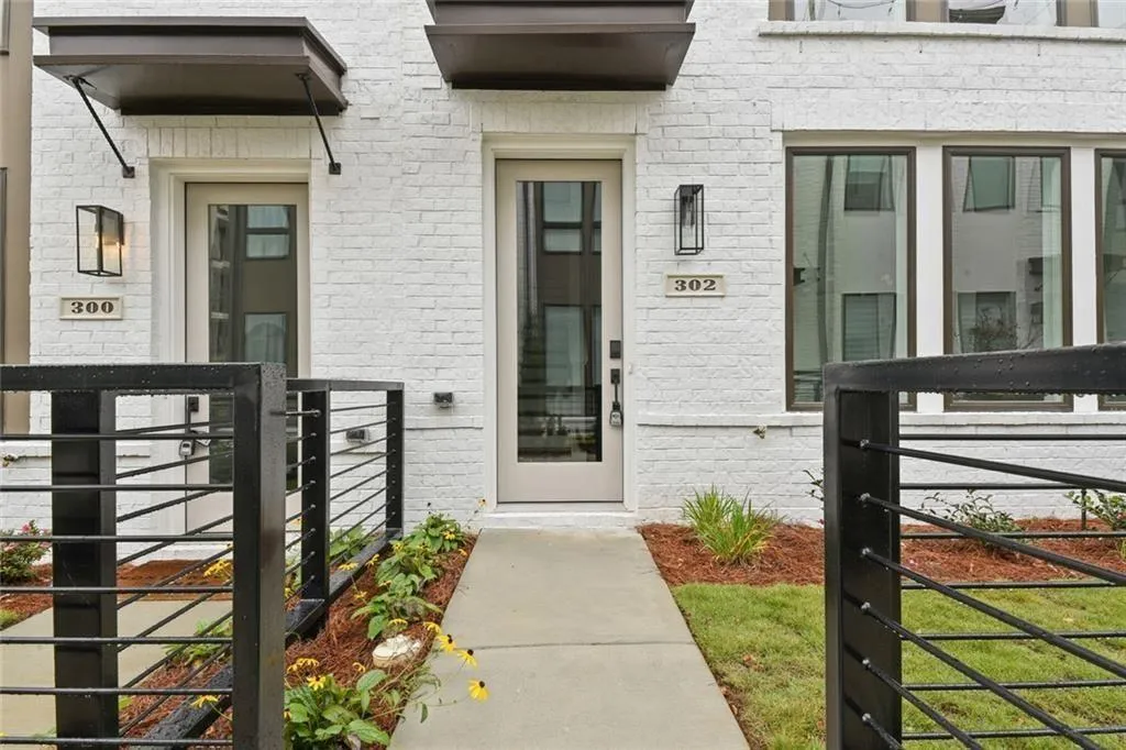 Atlanta, Georgia 30316, United States, 3 Bedrooms Bedrooms, ,4 BathroomsBathrooms,Residential,Active,192686