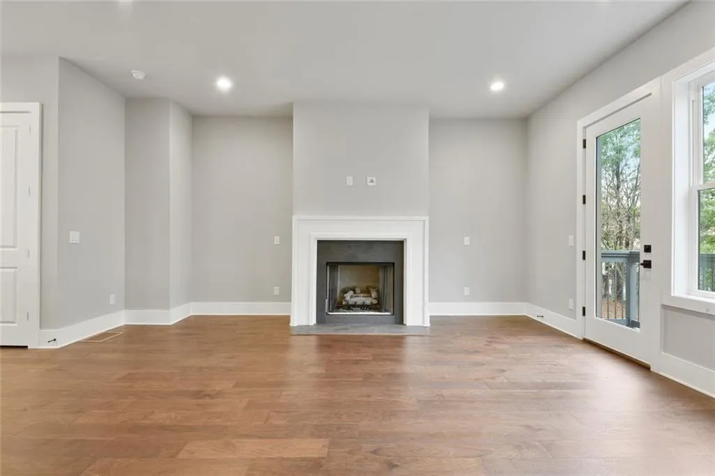 Atlanta, Georgia 30316, United States, 3 Bedrooms Bedrooms, ,4 BathroomsBathrooms,Residential,Active,192686