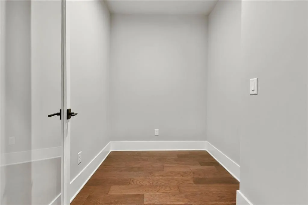 Atlanta, Georgia 30316, United States, 3 Bedrooms Bedrooms, ,4 BathroomsBathrooms,Residential,Active,192686