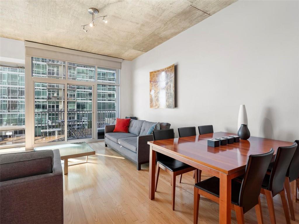 943 Peachtree Street NE 902