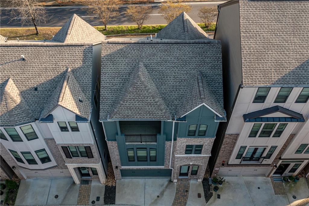 529 Broadview Place NE