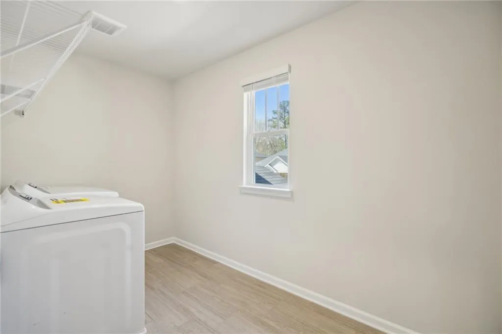 Dawsonville, Georgia 30534, United States, 4 Bedrooms Bedrooms, ,3 BathroomsBathrooms,Residential,Active,131933