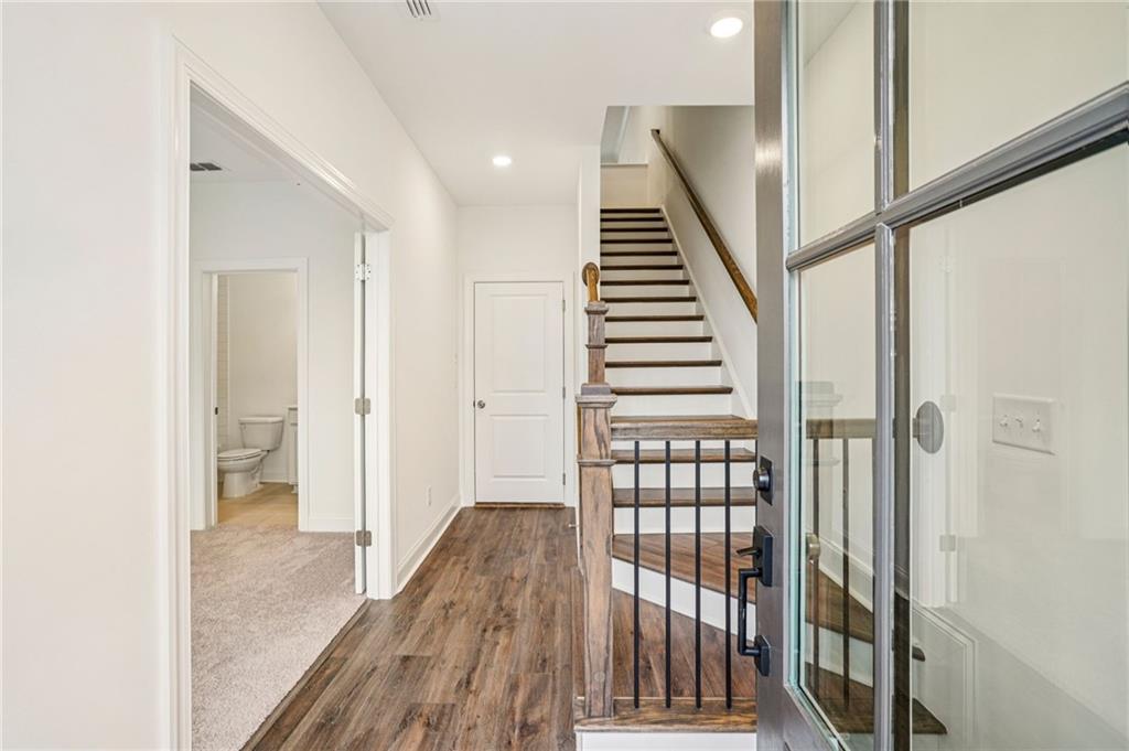 4247 Millcroft Place 201