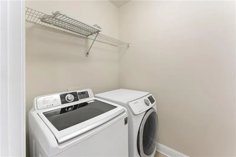 Smyrna, Georgia 30082, United States, 3 Bedrooms Bedrooms, ,4 BathroomsBathrooms,Residential,Active,241170