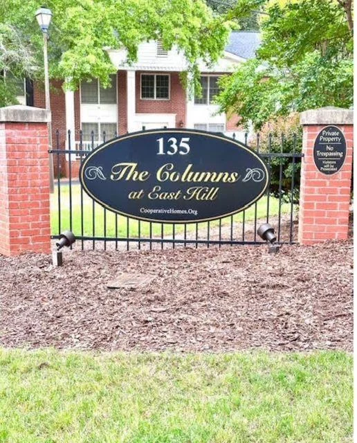 135 E Hill Street Unit 22